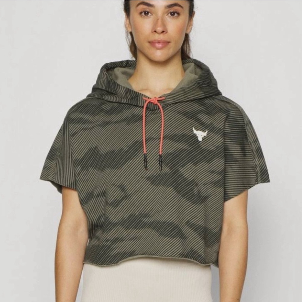Under Armour Project Rock short sleeve print hoodie raw hem -Brand New With Tags